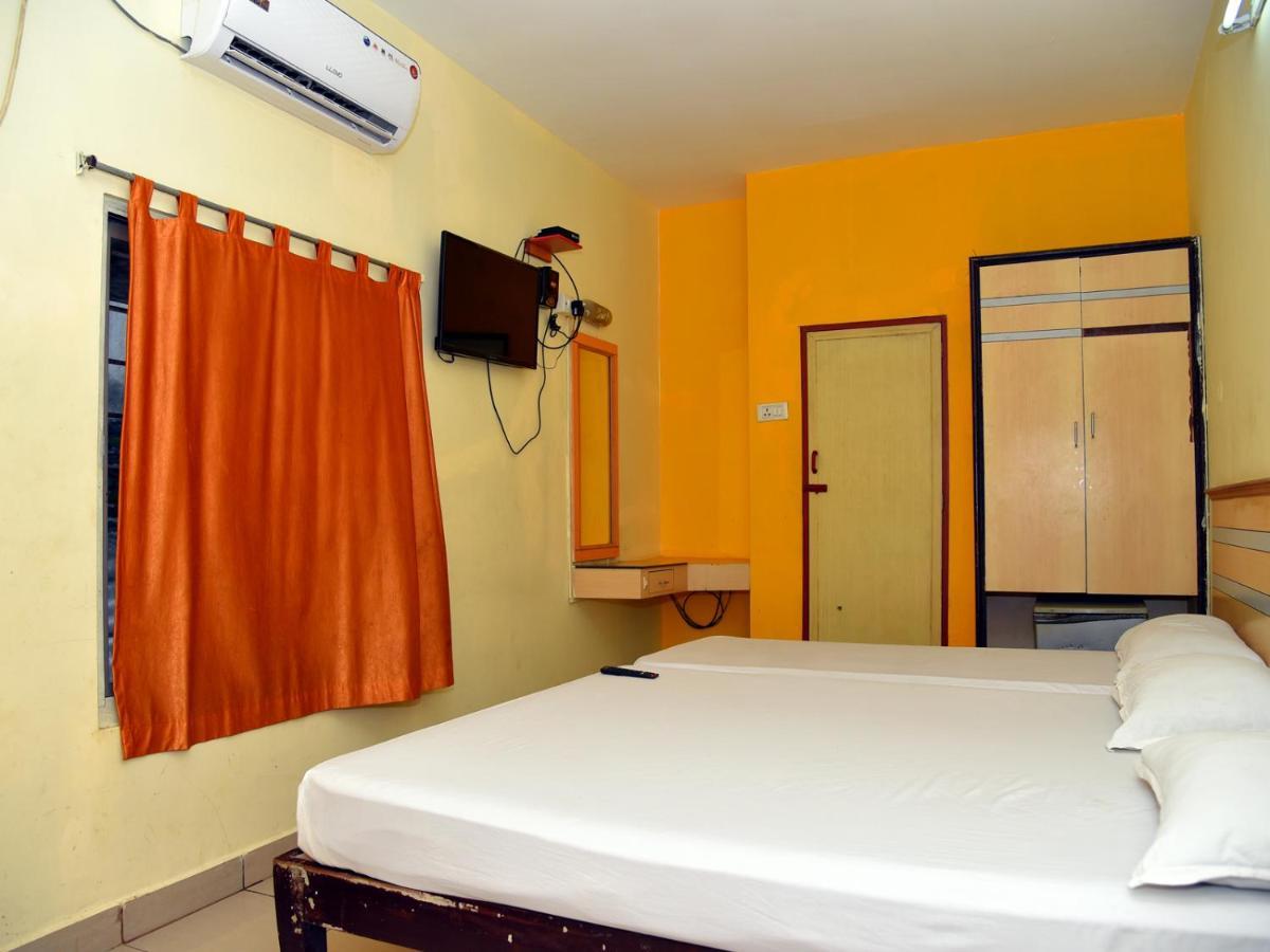 Hotel Aditya Pondicherry Exteriör bild