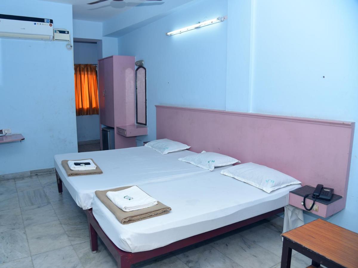 Hotel Aditya Pondicherry Exteriör bild